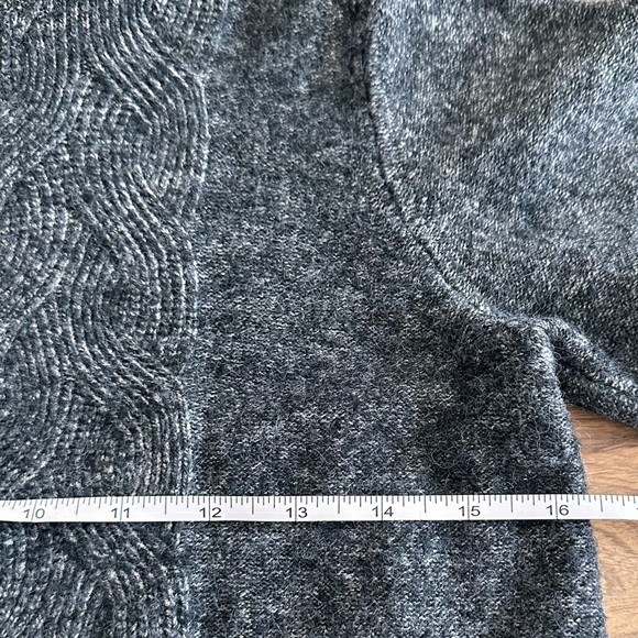 Banana Republic Charcoal Turtleneck Cowl Sweater - Picture 7 of 7